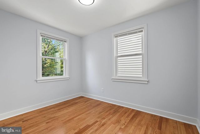 404 BURBANK ST SE, Washington, DC 20019