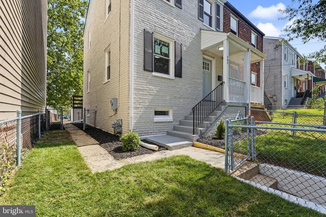 404 BURBANK ST SE, Washington, DC 20019