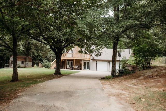 1897 S 12th Avenue, Piggott, AR 72454