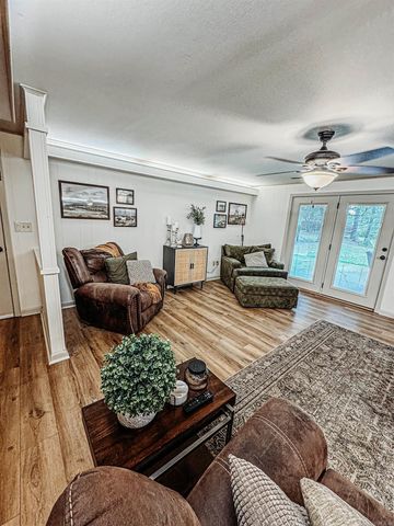 1897 S 12th Avenue, Piggott, AR 72454