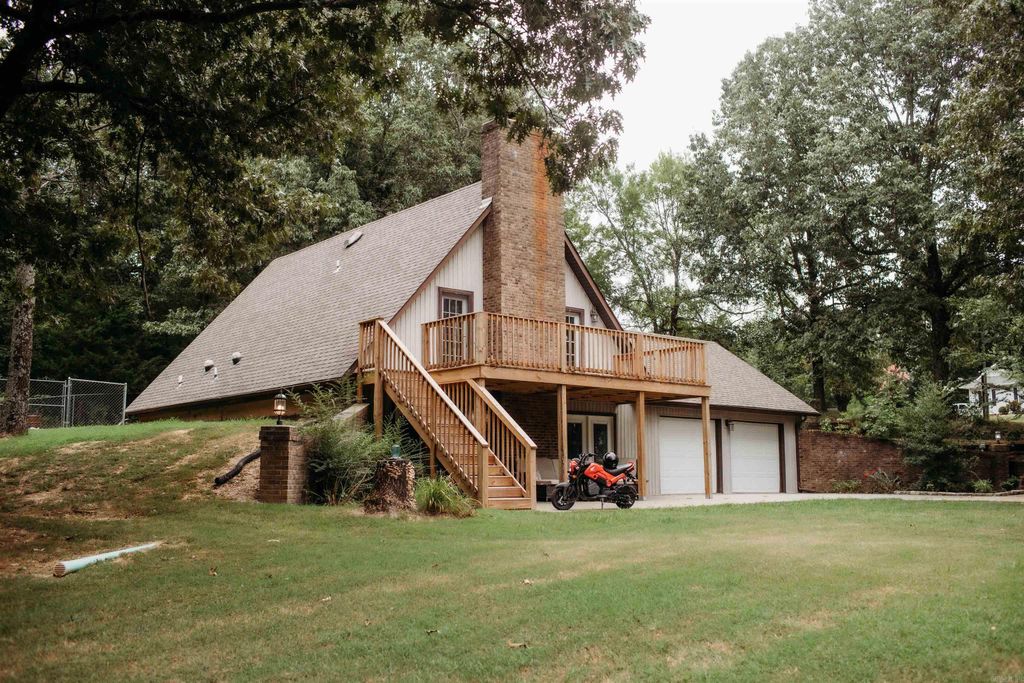 1897 S 12th Avenue, Piggott, AR 72454
