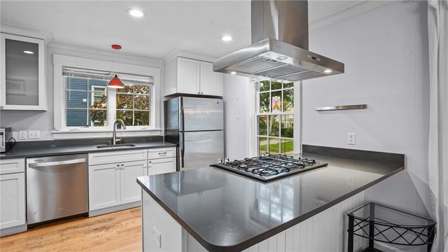 485 Spring Street, Newport, RI 02840