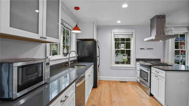 485 Spring Street, Newport, RI 02840