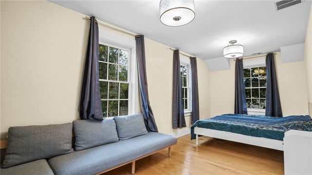 485 Spring Street, Newport, RI 02840