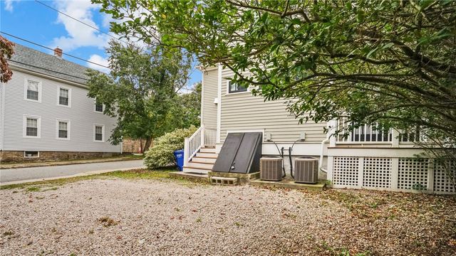 485 Spring Street, Newport, RI 02840