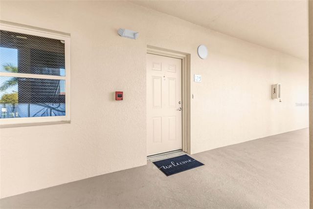 3322 PURPLE MARTIN DRIVE 125, Punta Gorda, FL 33950