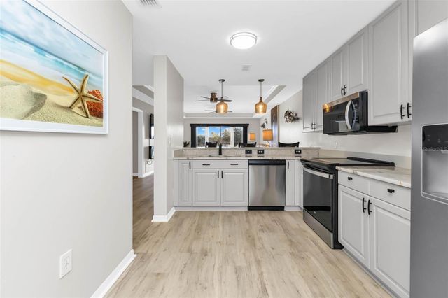 3322 PURPLE MARTIN DRIVE 125, Punta Gorda, FL 33950