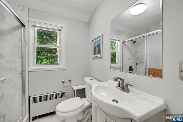 1000 Alpine Drive, Teaneck, NJ 07666