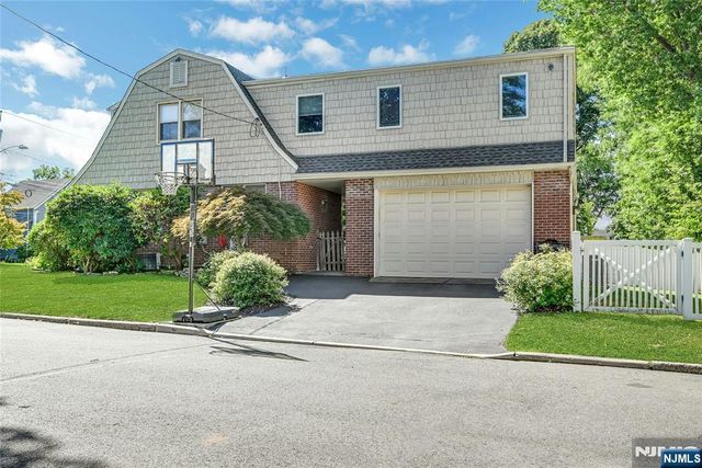 1000 Alpine Drive, Teaneck, NJ 07666