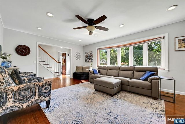 1000 Alpine Drive, Teaneck, NJ 07666
