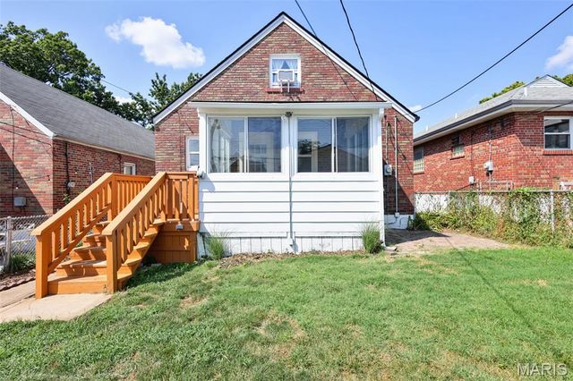5660 Potomac Street, St Louis, MO 63139