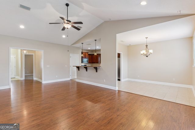 106 Waters Edge Drive, Kingsland, GA 31548