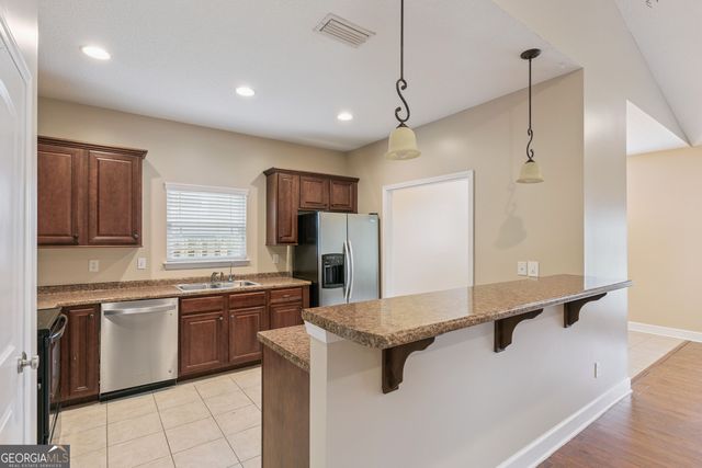 106 Waters Edge Drive, Kingsland, GA 31548