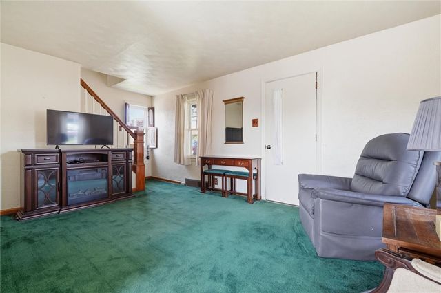 1965 Anna Ave, West Mifflin, PA 15122