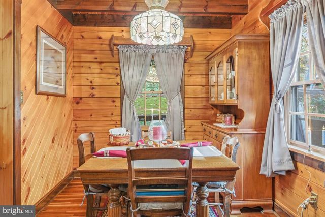 85 FOX RD, Newmanstown, PA 17073