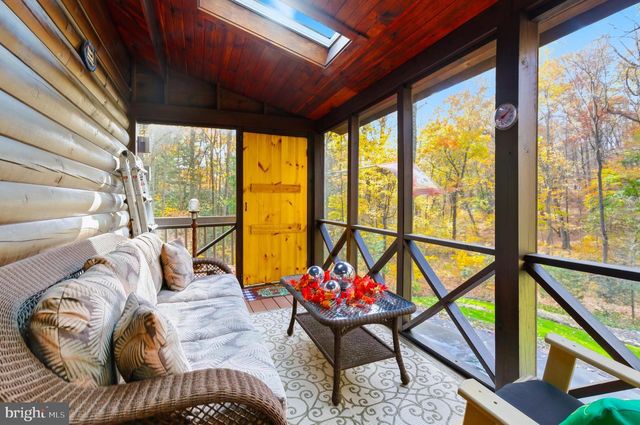 85 FOX RD, Newmanstown, PA 17073