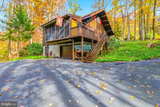 85 FOX RD, Newmanstown, PA 17073