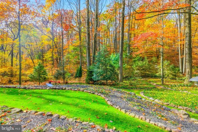 85 FOX RD, Newmanstown, PA 17073