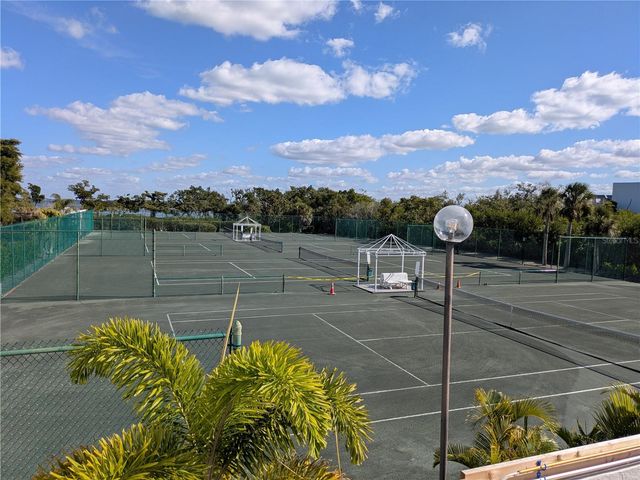 747 BAYPORT WAY 747, Longboat Key, FL 34228