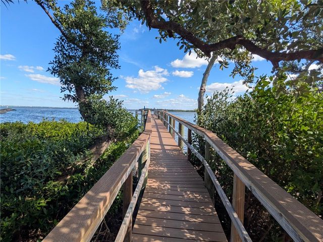 747 BAYPORT WAY 747, Longboat Key, FL 34228