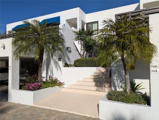 747 BAYPORT WAY 747, Longboat Key, FL 34228