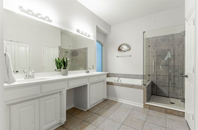 3920 Autumn Lane, Bedford, TX 76021