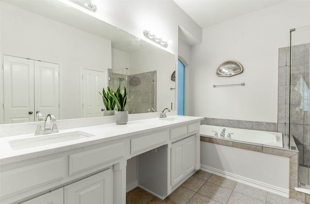 3920 Autumn Lane, Bedford, TX 76021