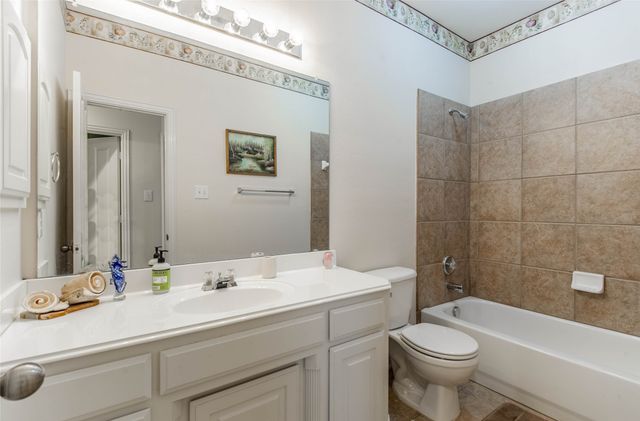 3920 Autumn Lane, Bedford, TX 76021