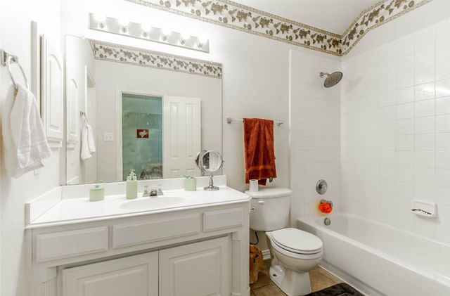 3920 Autumn Lane, Bedford, TX 76021