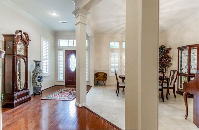 3920 Autumn Lane, Bedford, TX 76021