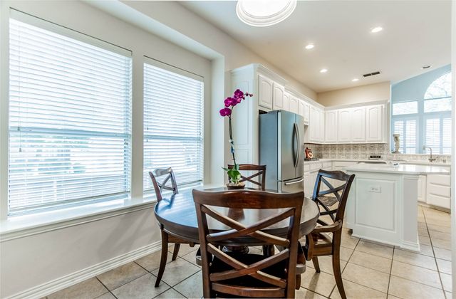 3920 Autumn Lane, Bedford, TX 76021