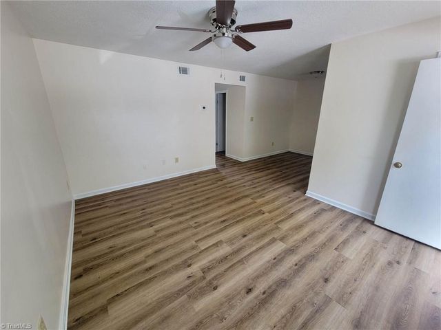 3985 E NC Highway 268, Pilot Mountain, NC 27041