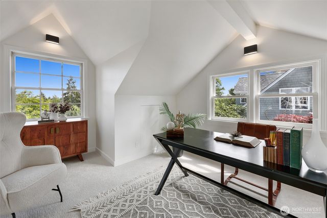 6605 57th Avenue NE, Seattle, WA 98115