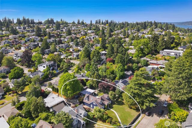 6605 57th Avenue NE, Seattle, WA 98115