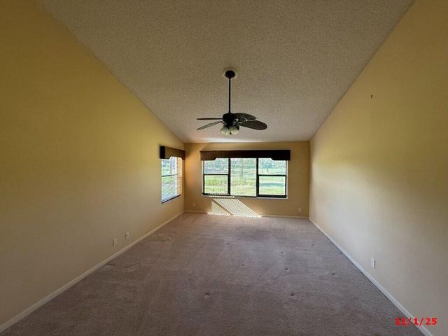 9 Windsor Lane, Boynton Beach, FL 33436