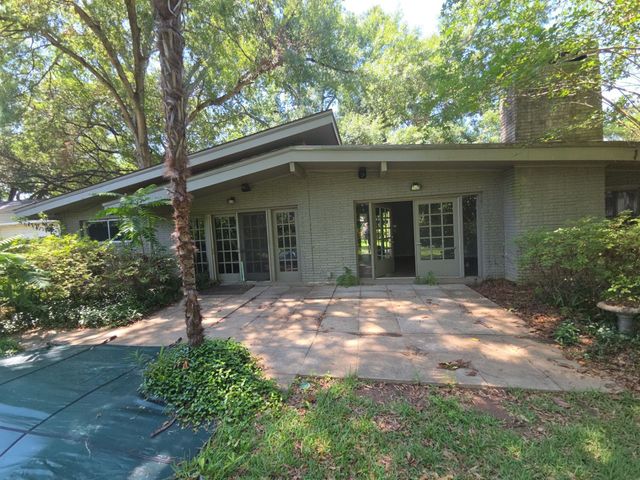 4643 FERN, Shreveport, LA 71105