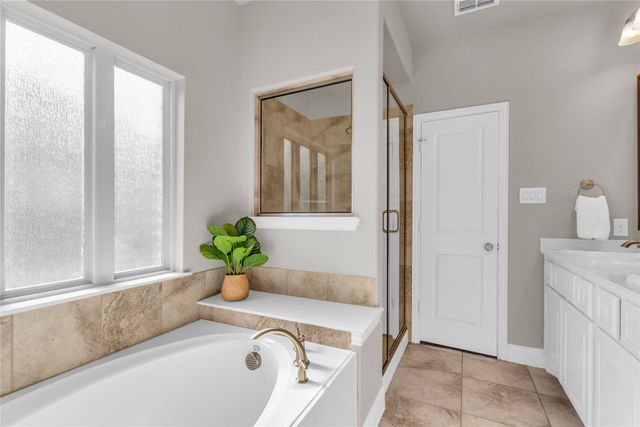 405 Calvert Drive, Midlothian, TX 76065