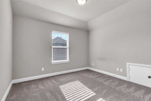 405 Calvert Drive, Midlothian, TX 76065