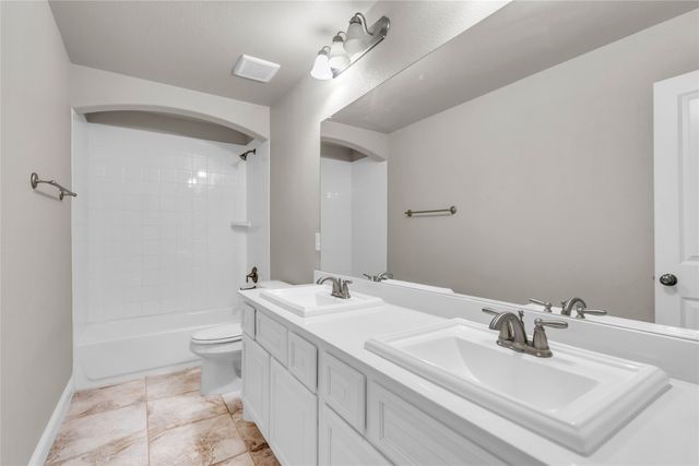405 Calvert Drive, Midlothian, TX 76065