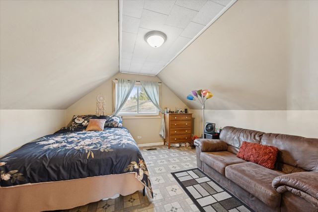 360 N Lincoln Avenue, Villa Park, IL 60181