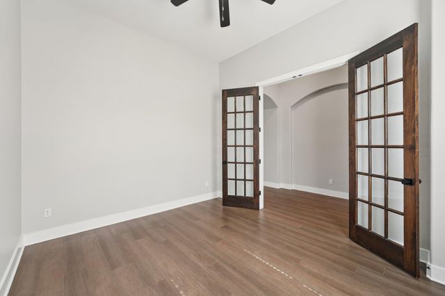 124 Sunrise CIR, Liberty Hill, TX 78642