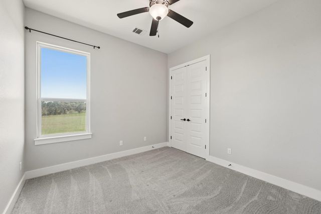 124 Sunrise CIR, Liberty Hill, TX 78642