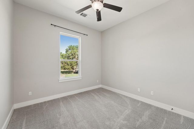 124 Sunrise CIR, Liberty Hill, TX 78642