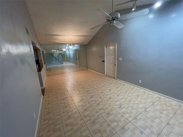 3083 N Oakland Forest Drive 308, Oakland Park, FL 33309