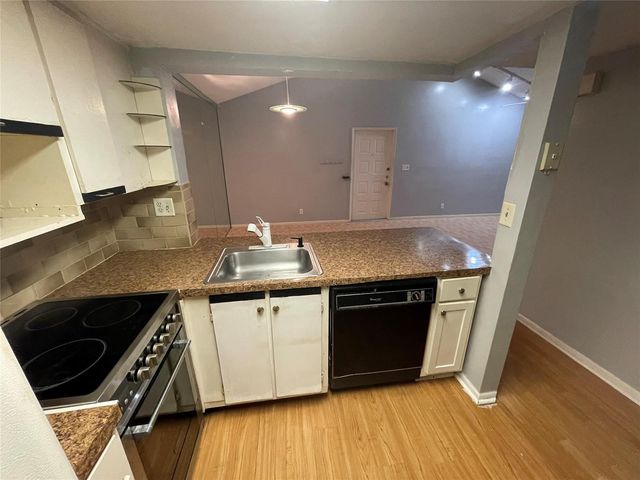 3083 N Oakland Forest Drive 308, Oakland Park, FL 33309