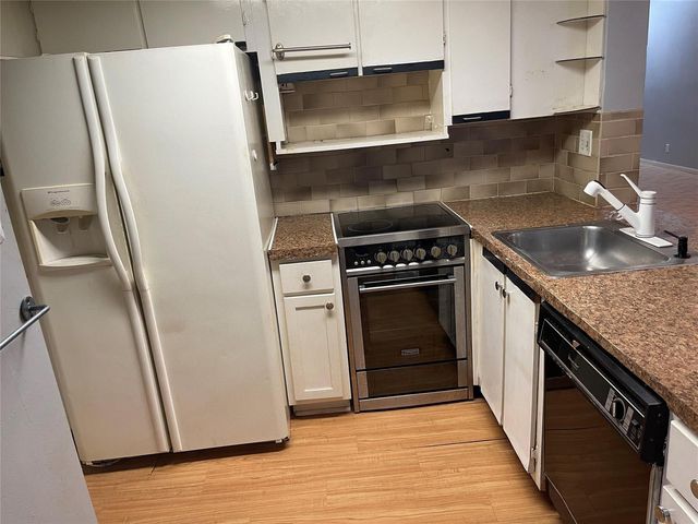 3083 N Oakland Forest Drive 308, Oakland Park, FL 33309