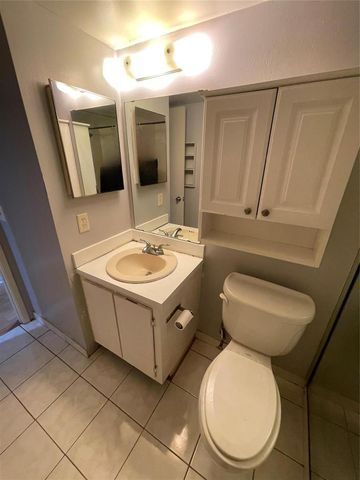 3083 N Oakland Forest Drive 308, Oakland Park, FL 33309