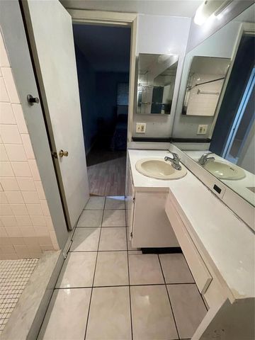 3083 N Oakland Forest Drive 308, Oakland Park, FL 33309