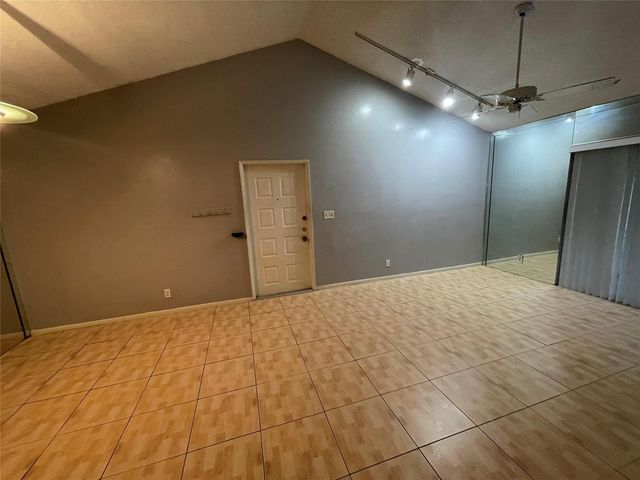 3083 N Oakland Forest Drive 308, Oakland Park, FL 33309