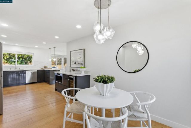 89 Greenfield Dr, Moraga, CA 94556